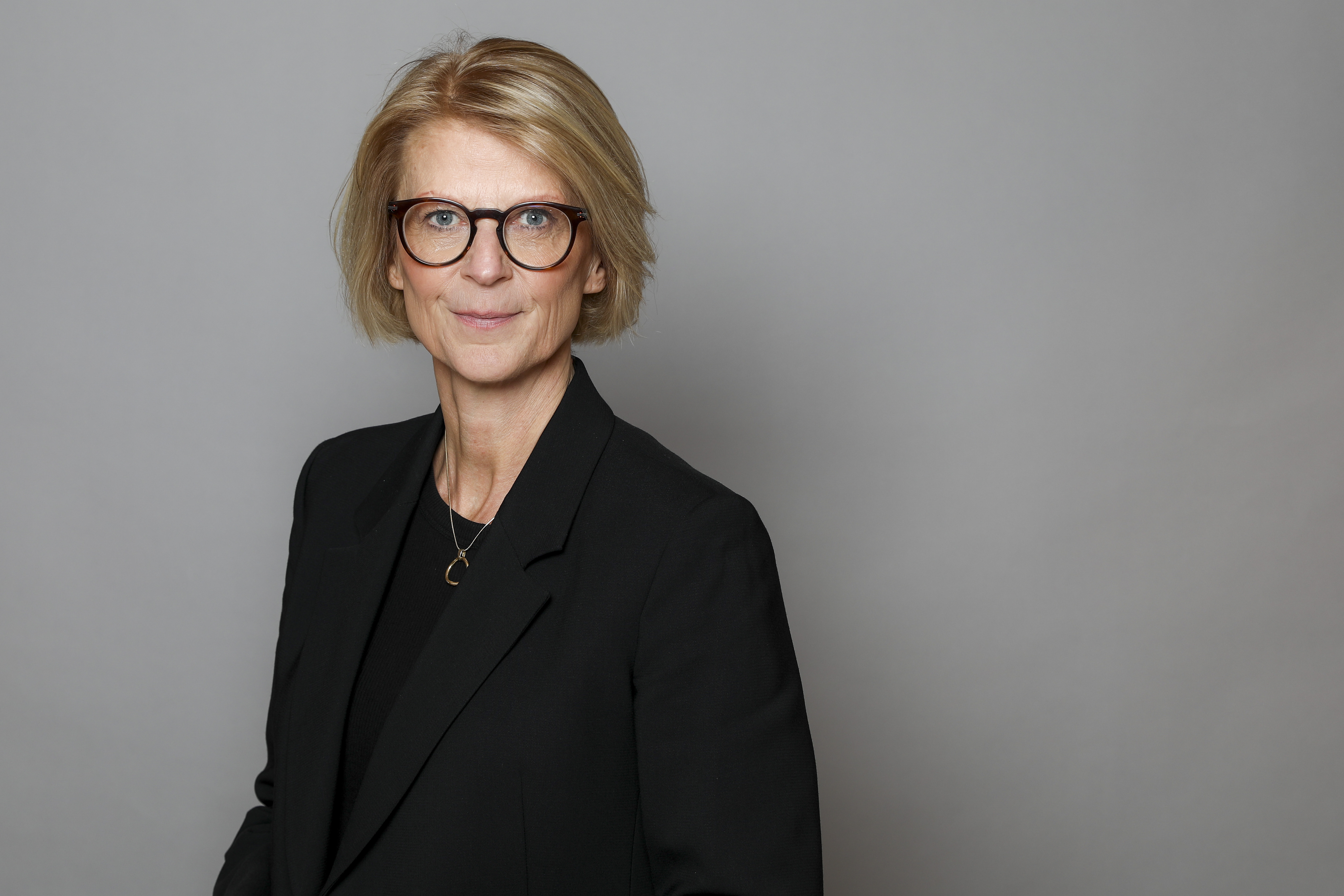 Pressbild Elisabeth Svantesson.