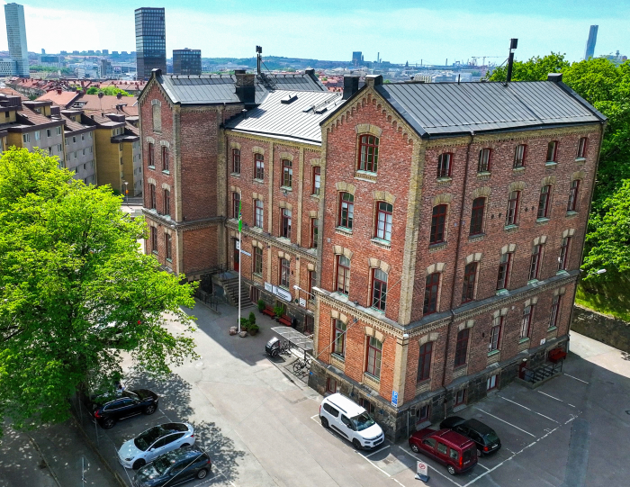 Redbergsskolan i Göteborg, en telebyggnad från 1800-talet, som idag är Studieförbundet Vuxenskolans lokaler.